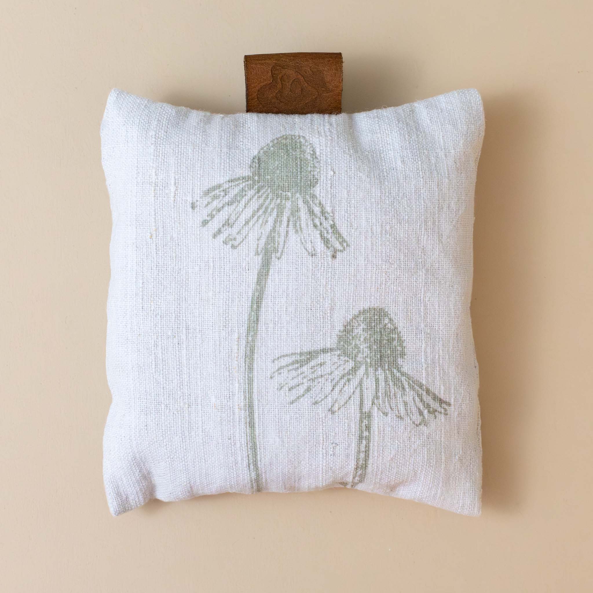 Antique Linen Lavender Sachet | Echinacea