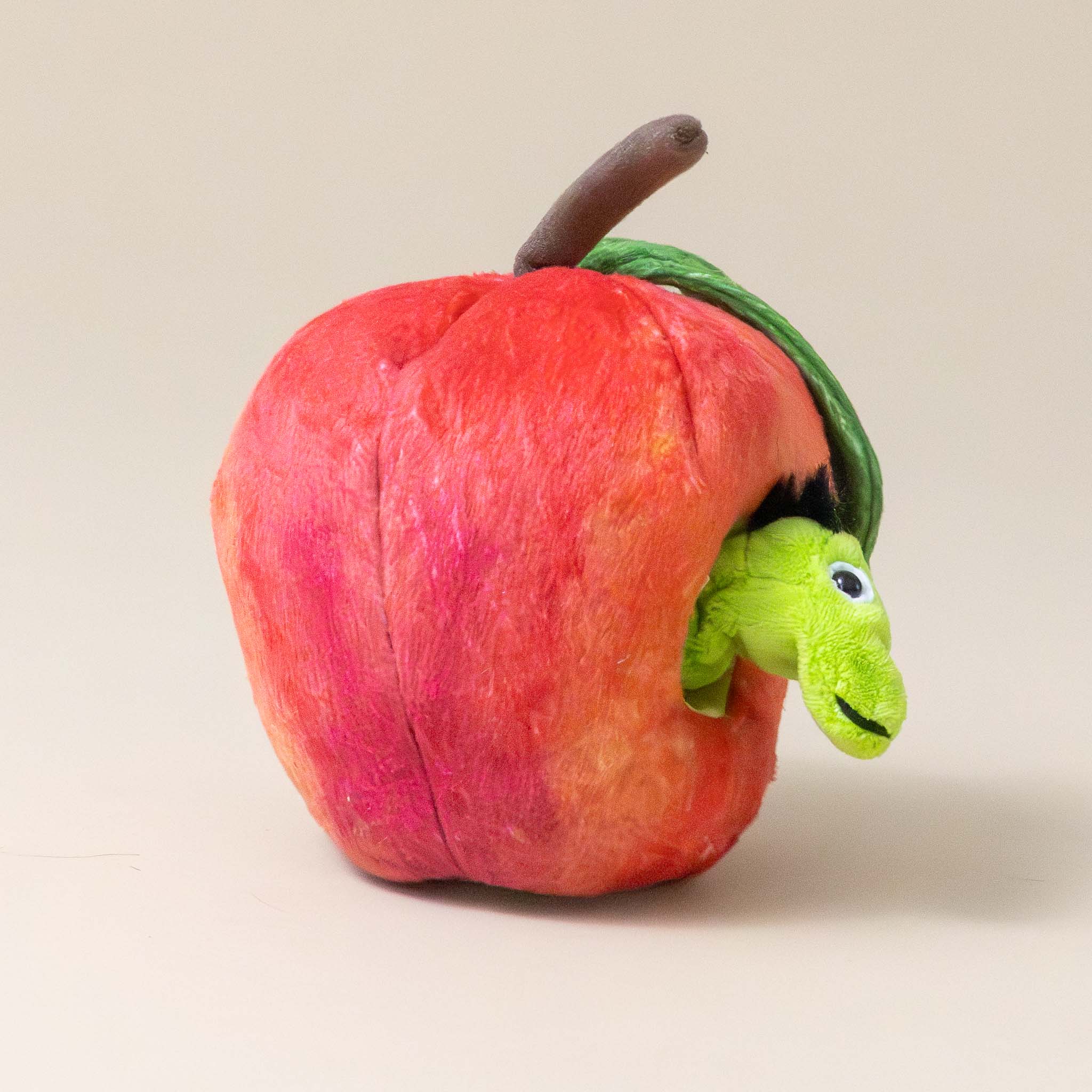 red-apple-and-green-worm-friend-finger-puppet-side