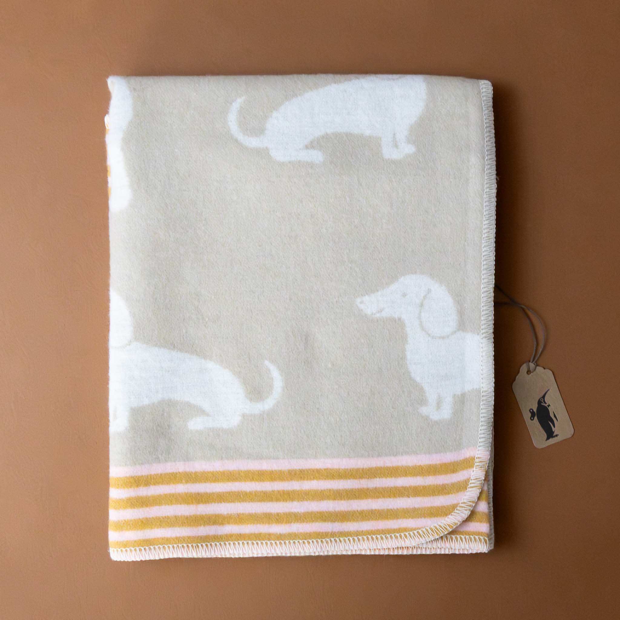baby-blanket-dachshund-oodle-ecru