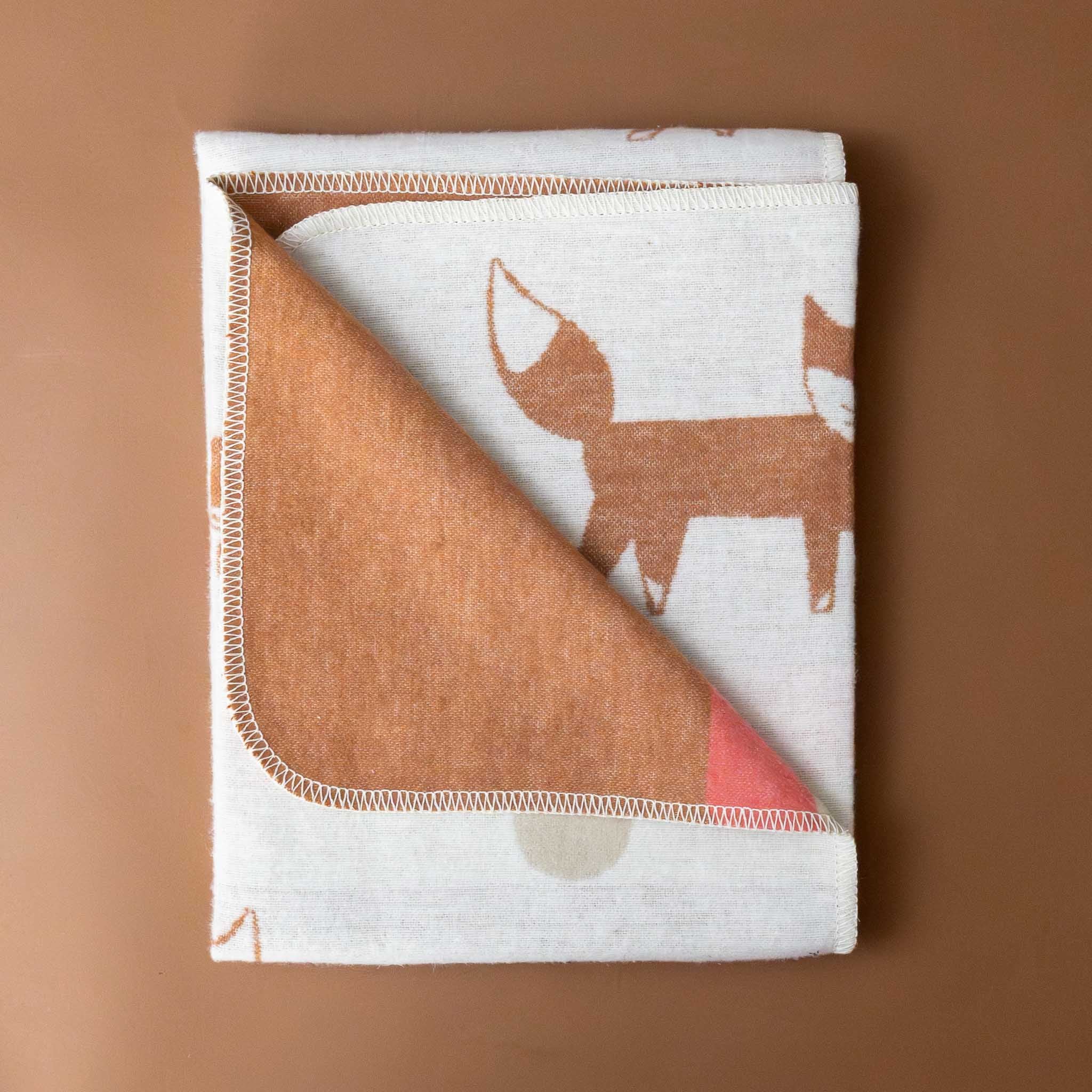 baby-blanket-foxy-mushrooms