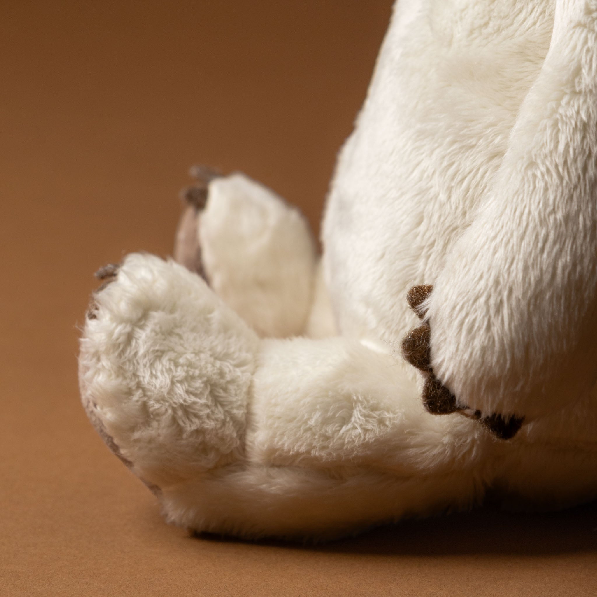 calinours-white-polar-bear-stuffed-animal-feet-and-paws