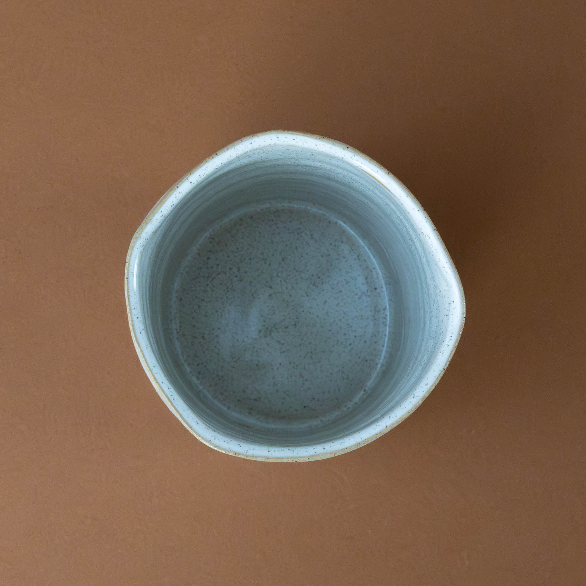 ceramic-copen-vase-short-white-top