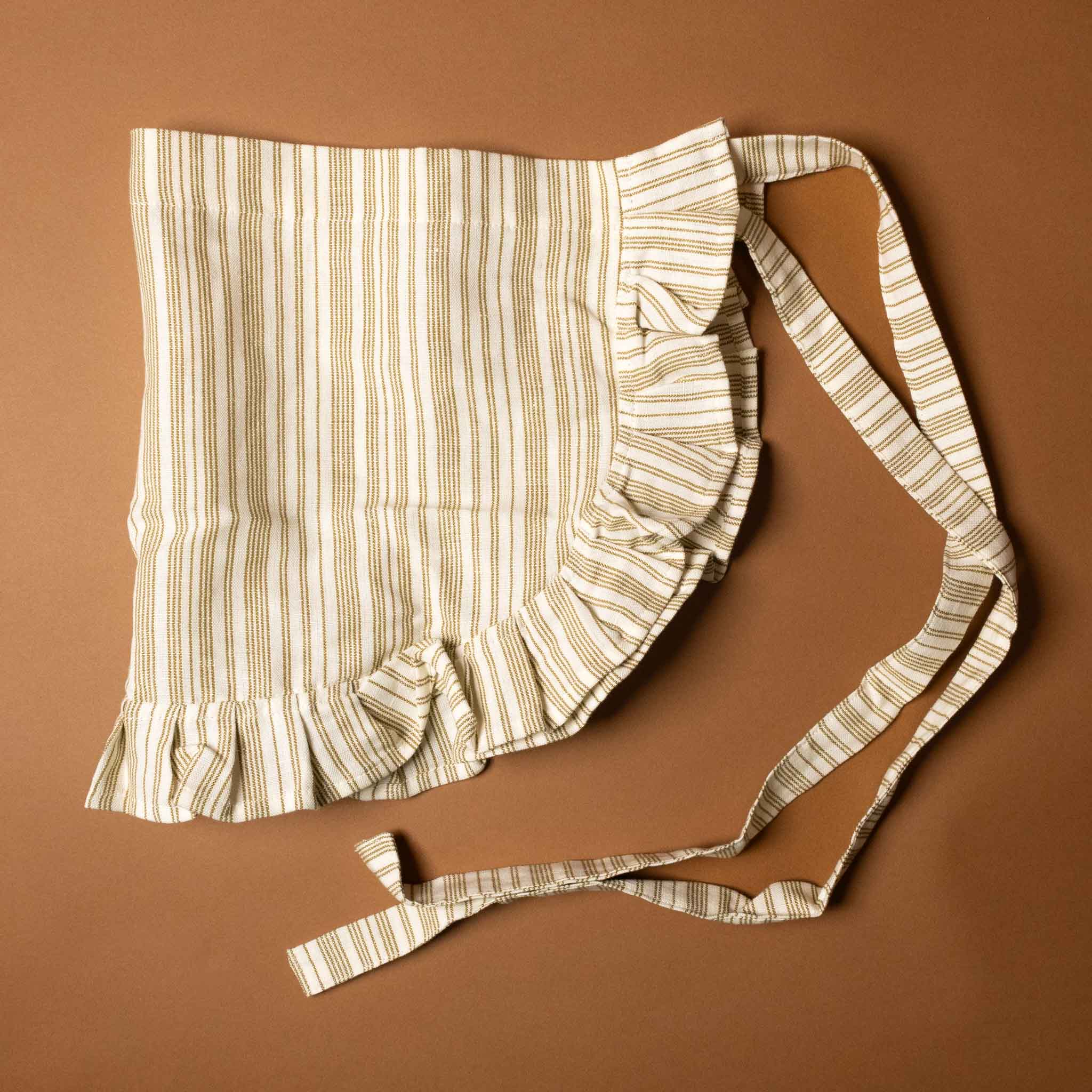 childrens-ruffled-linen-apron-stripes-folded