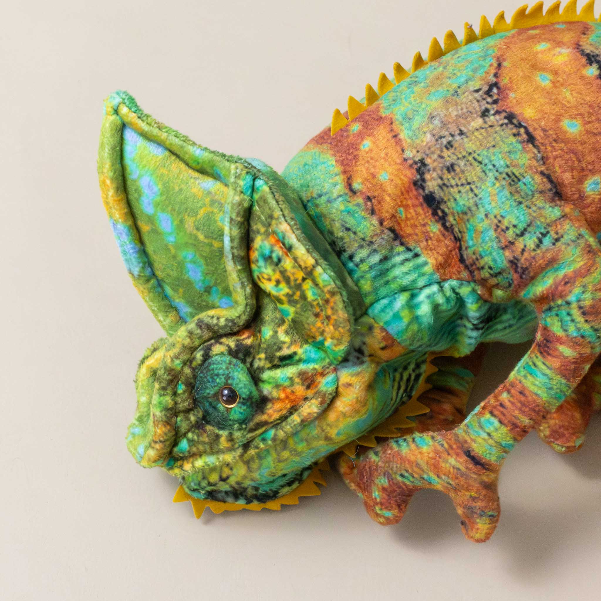 colorful-green-orange-little-chameleon-hand-puppet-face