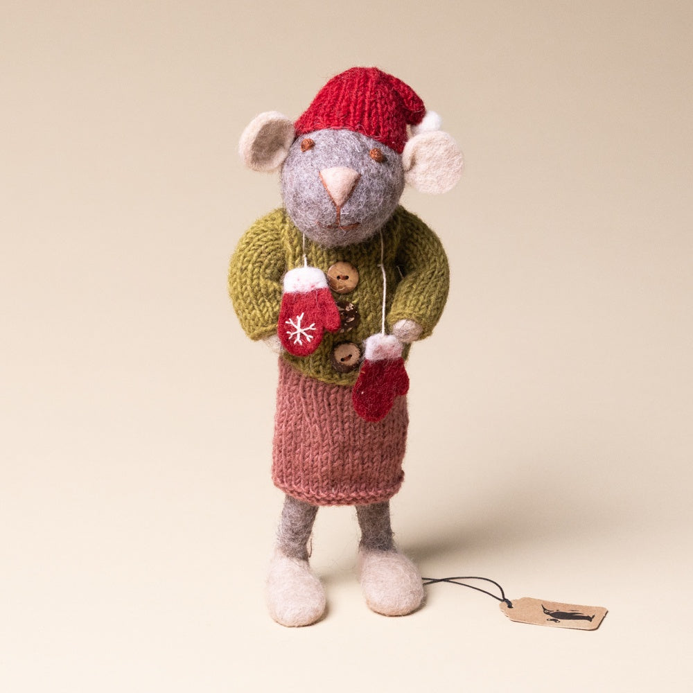 felted-grey-mouse-green-sweater-pink-skirt-and-mittens