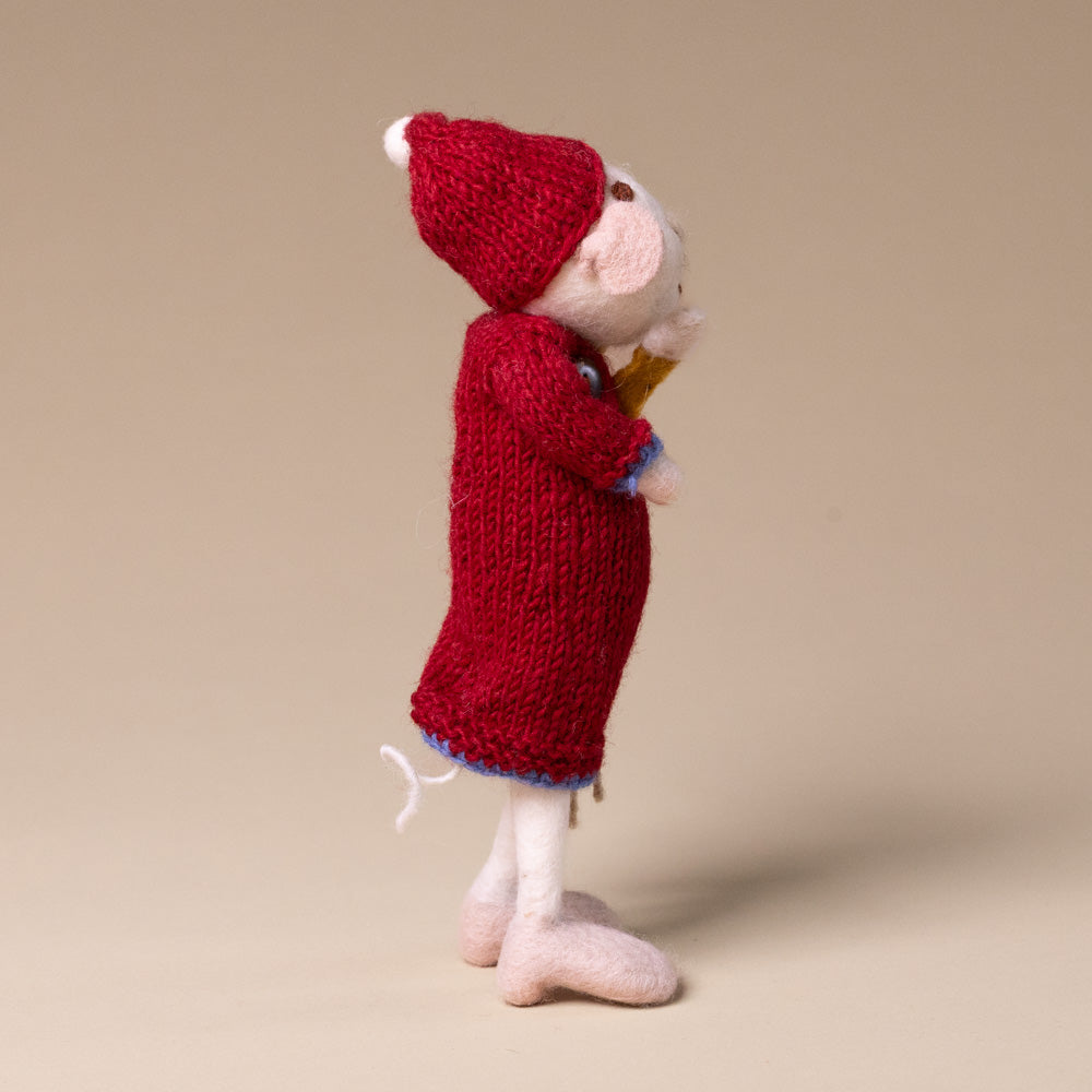 felted-white-mouse-red-dress-and-skis-side