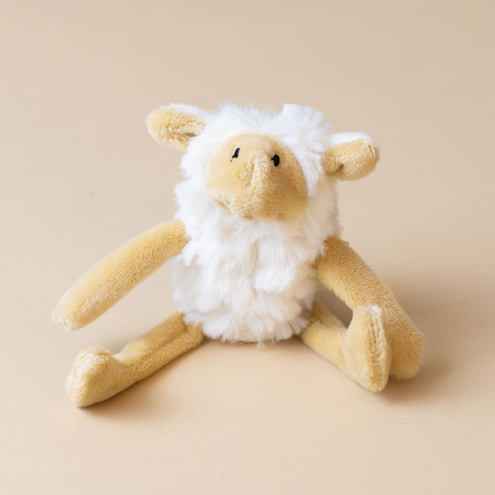finger-puppet-trio-farm-white-sheep