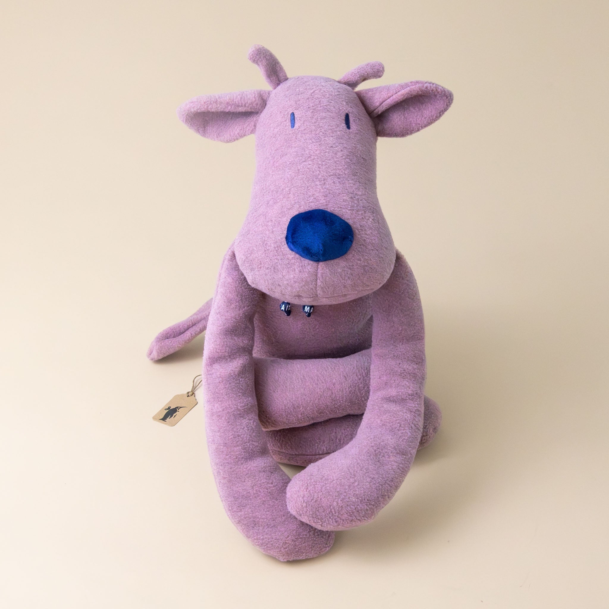les-pop-mamache-cow-rose-grande-sitting