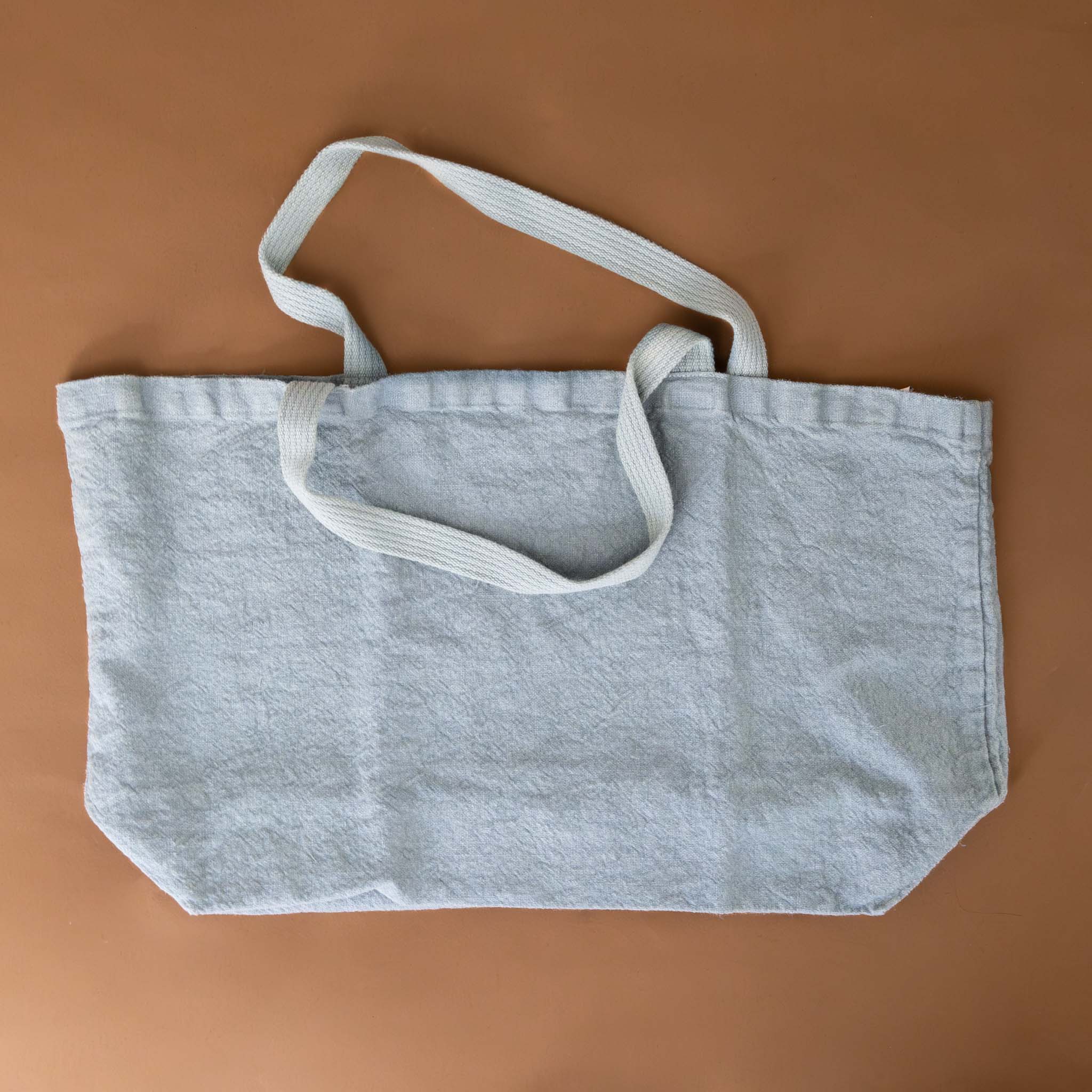 Analyzing image linen-doudou-tote-bag-vert-de-gris
