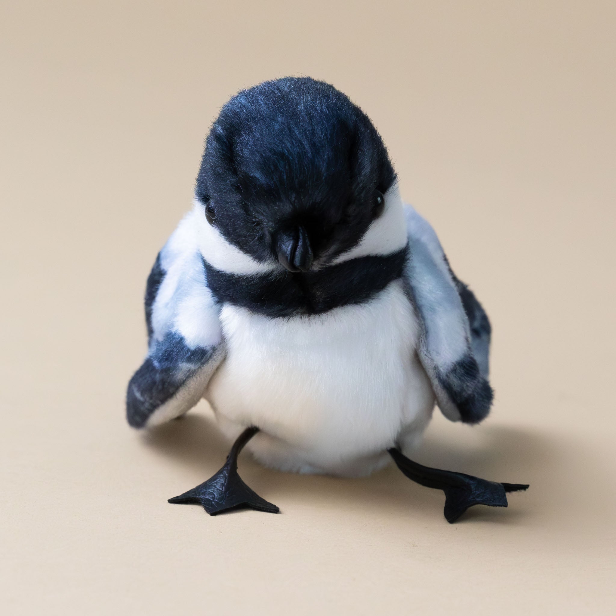 little-chickadee-finger-puppet-front