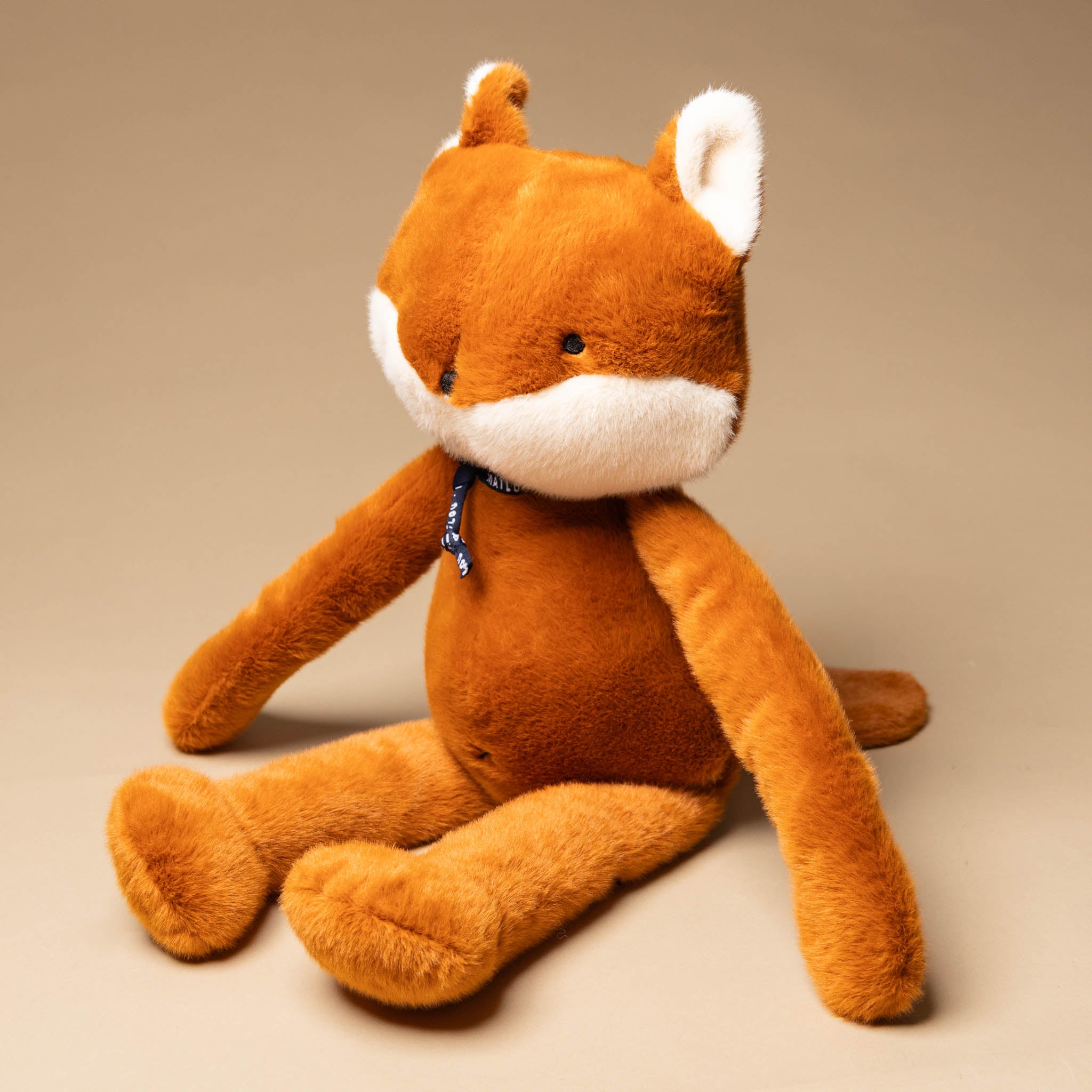 loulou-renard-fox-cub-large-side
