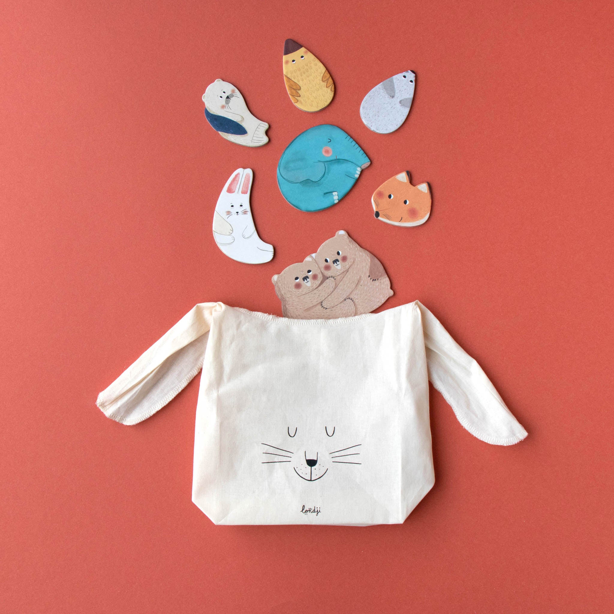 otter-bunny-cubs-elephant-mouse-fox-chick-babies-and-parent-puzzles-and-bag