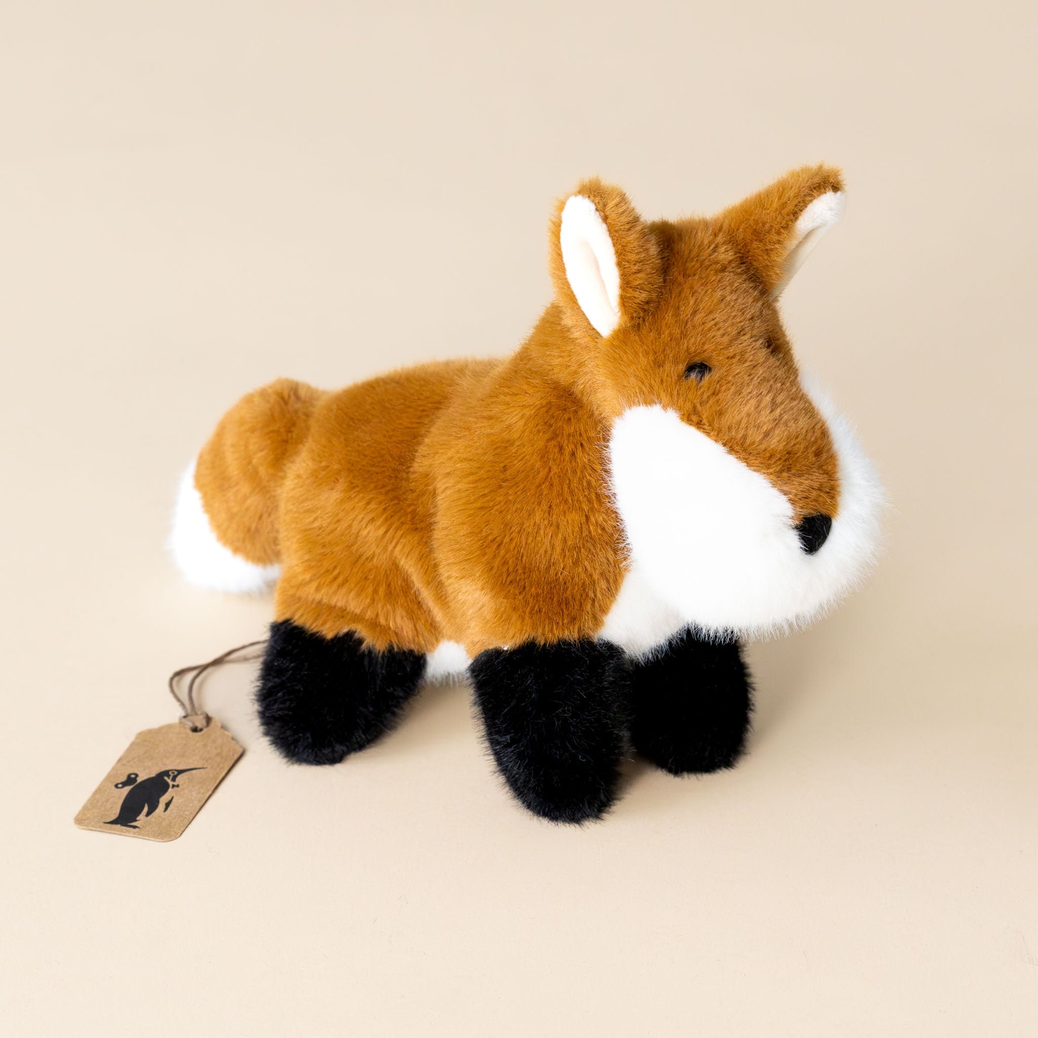 muzzle-frankie-fox-white-brown-and-black-fur-stuffed-animal