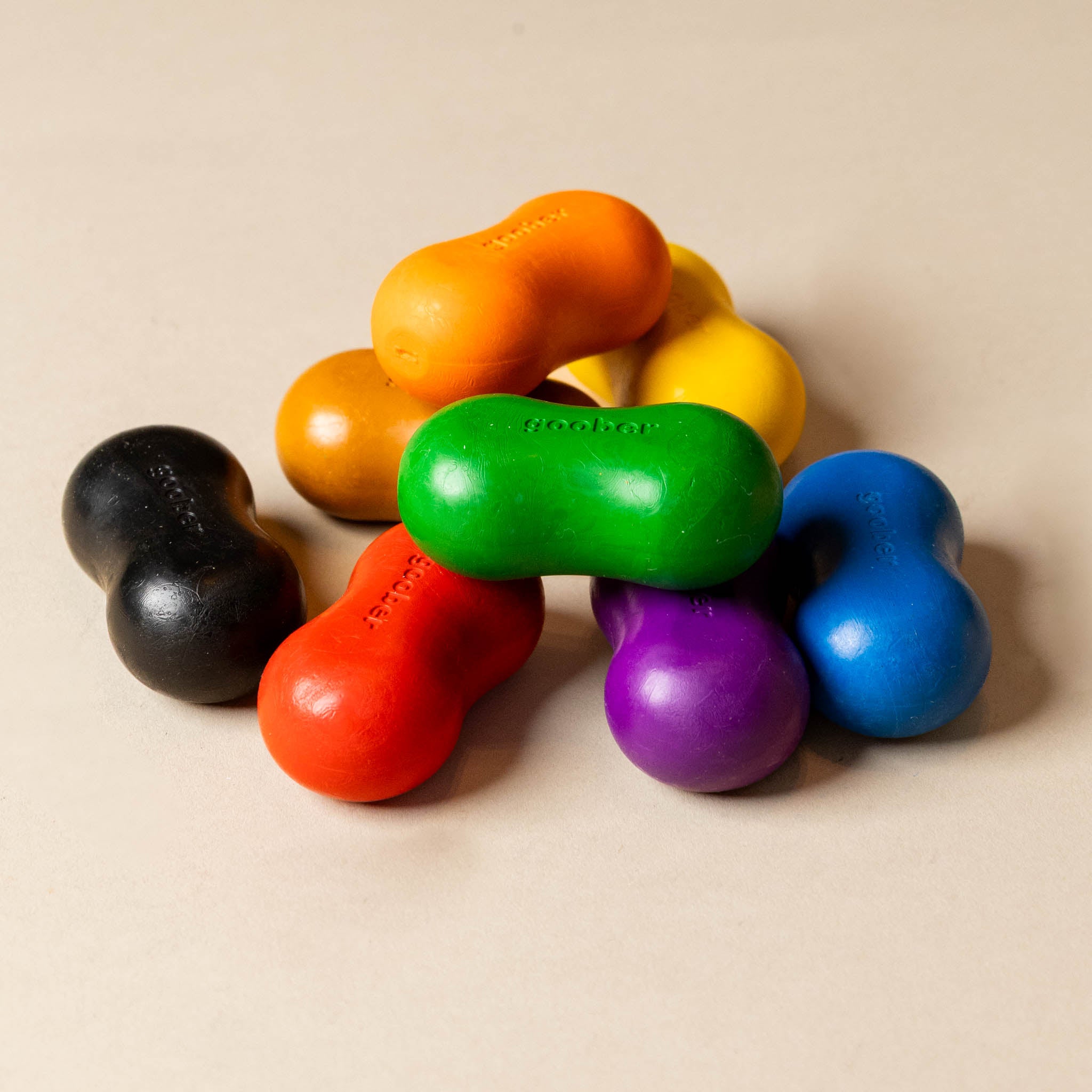 Goober Peanut Crayon Set