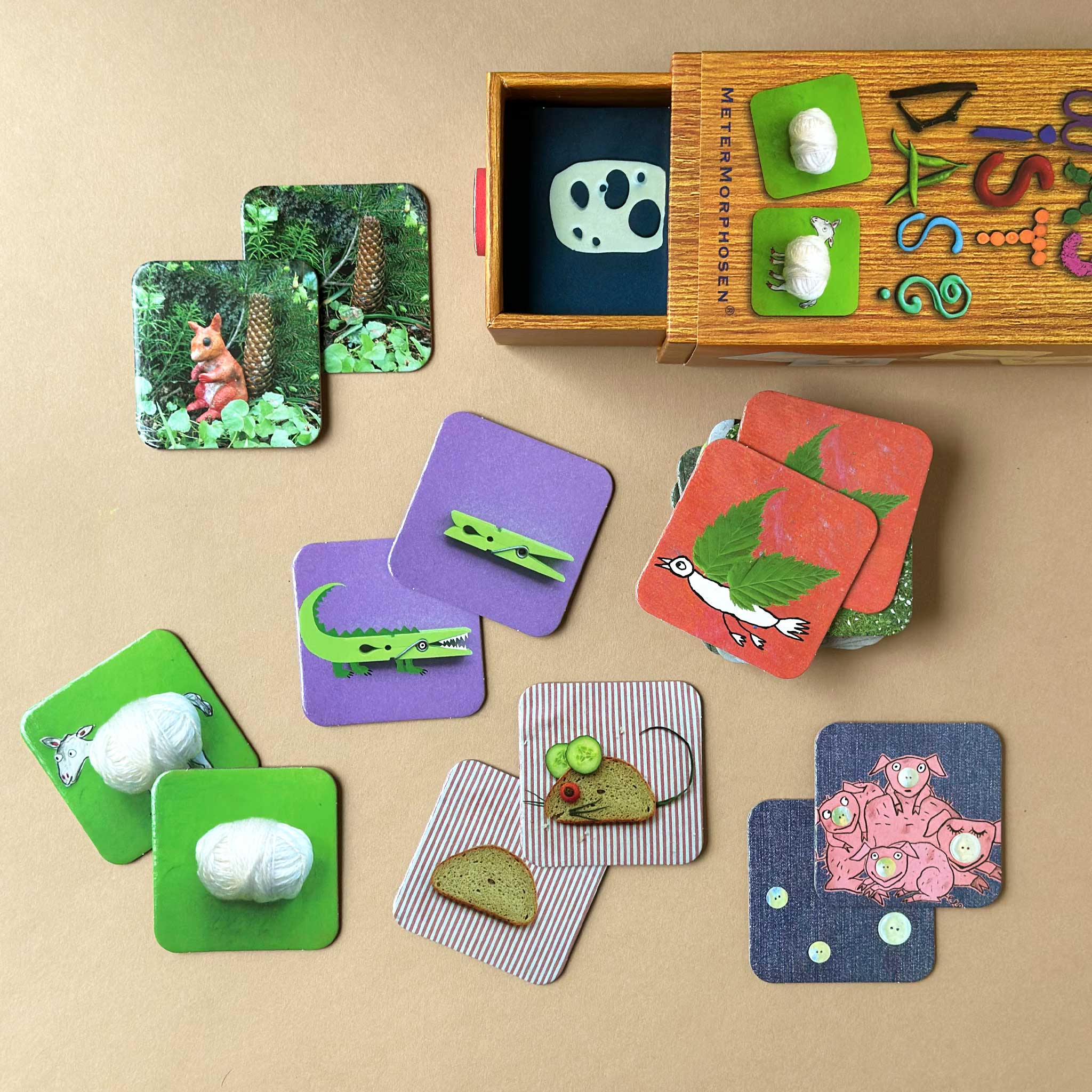 Matching cards from Was Ist Das? Memory Game