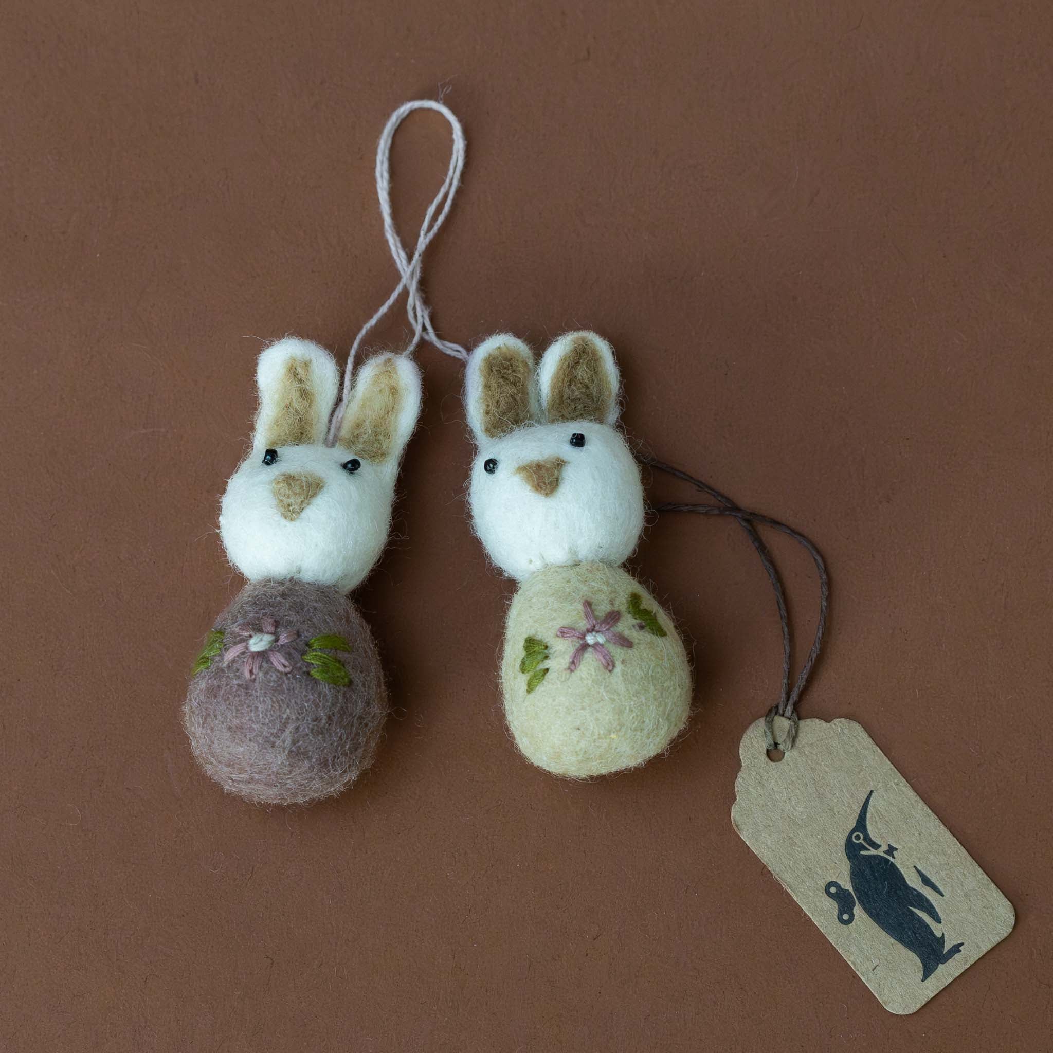 Analyzing image felted-pom-pom-bunny-ornament-set--white-mauve-with-flower-embroidery
