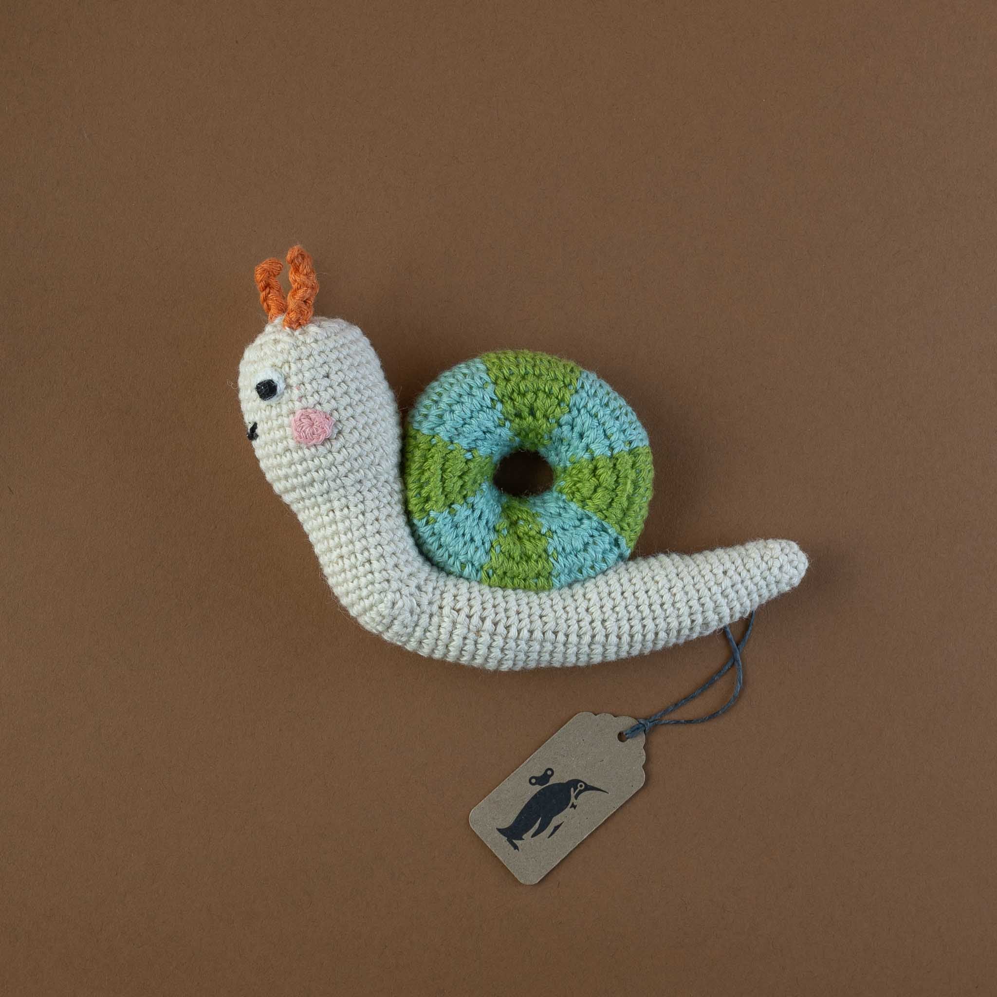 hand-crochet-snail-rattle
