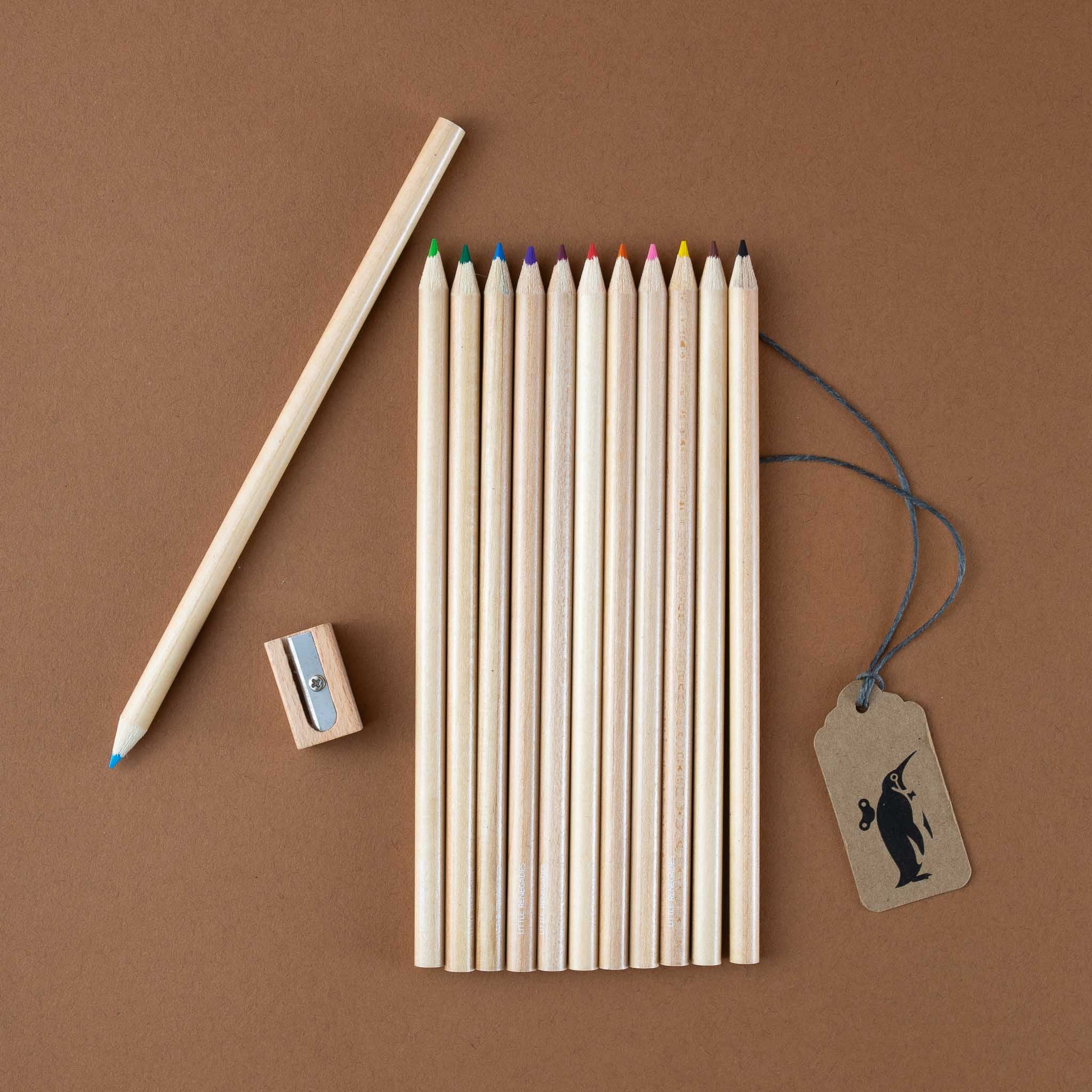 little-colored-pencil-set-in-a-tube