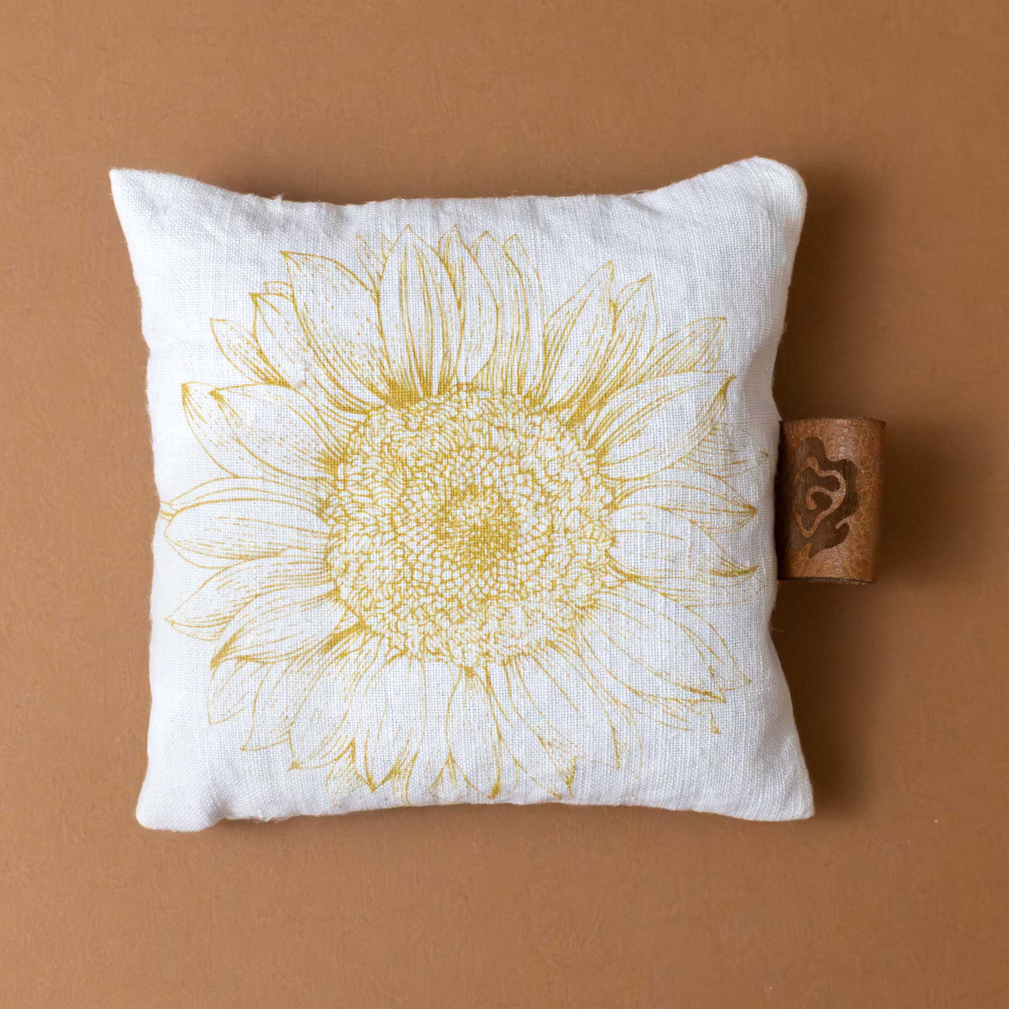 Antique Linen Lavender Sachet | Sunflower
