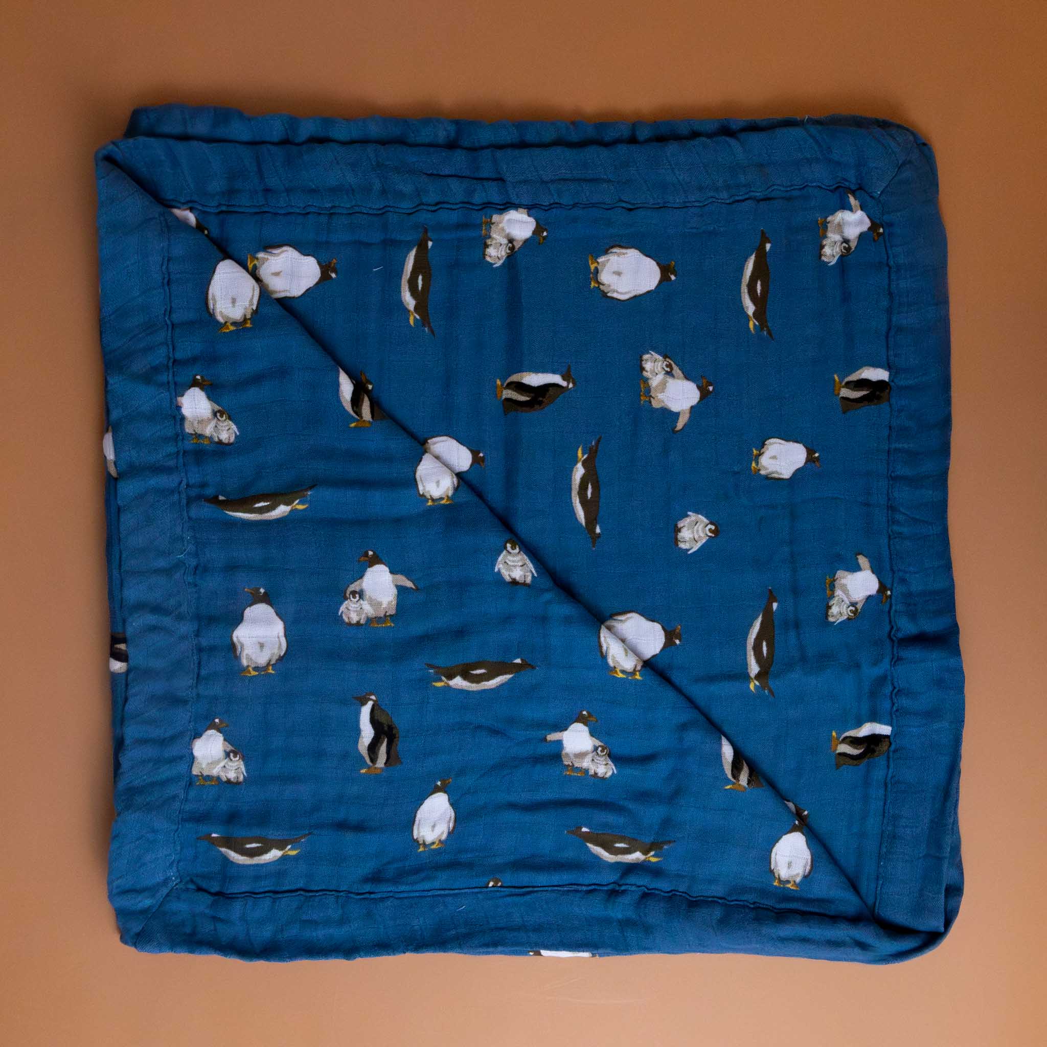 big-lovie-penguins-on-blue-background-print-open