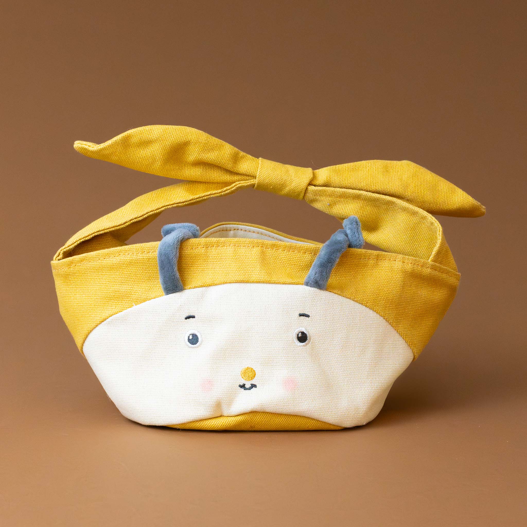 bug-bucket-yellow-with-gray-antenna