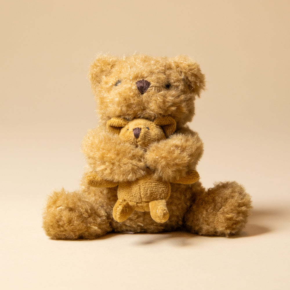 eustache-and-baby-bear-cuddling