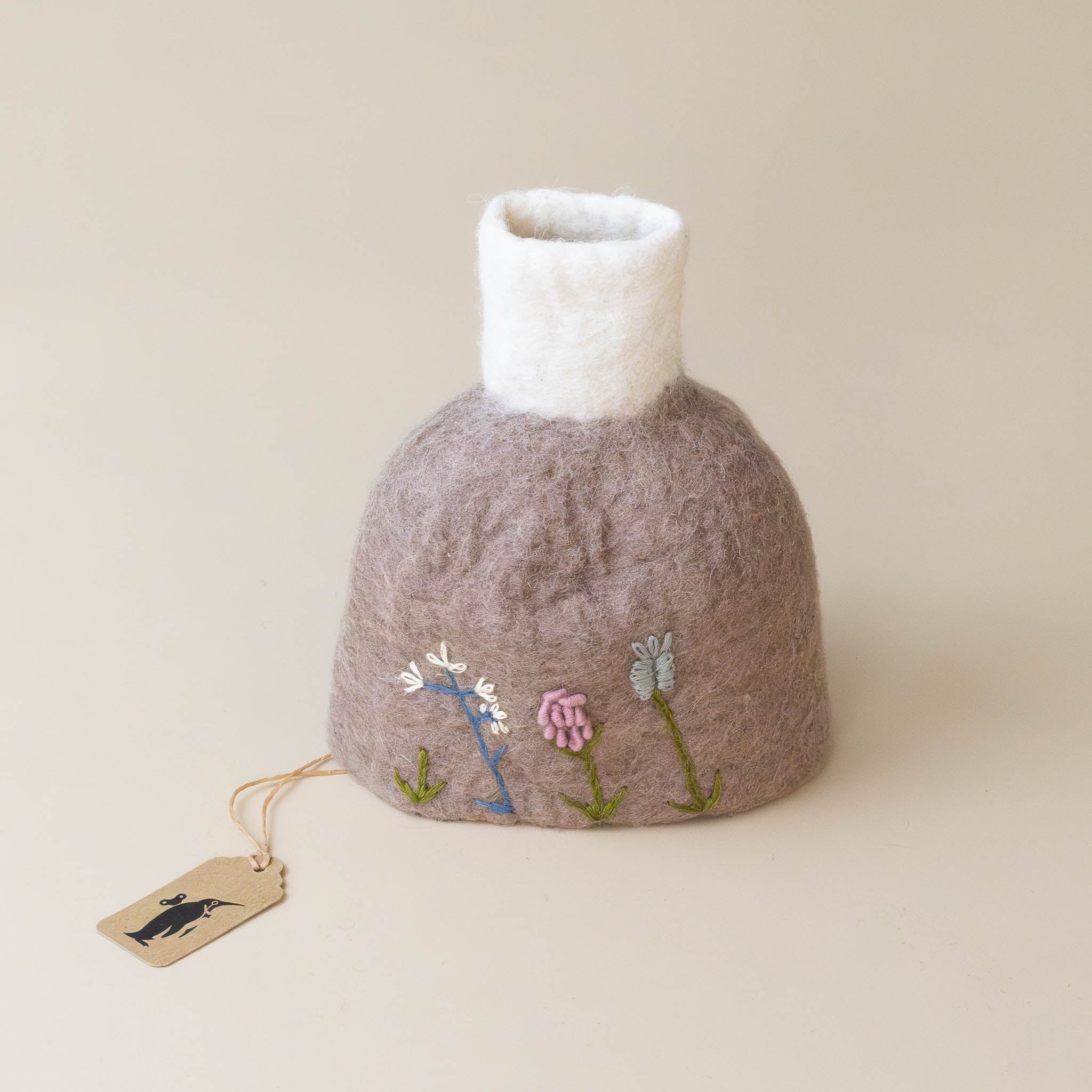 felt-vase-dusty-mauve-with-wildflower-embroidery