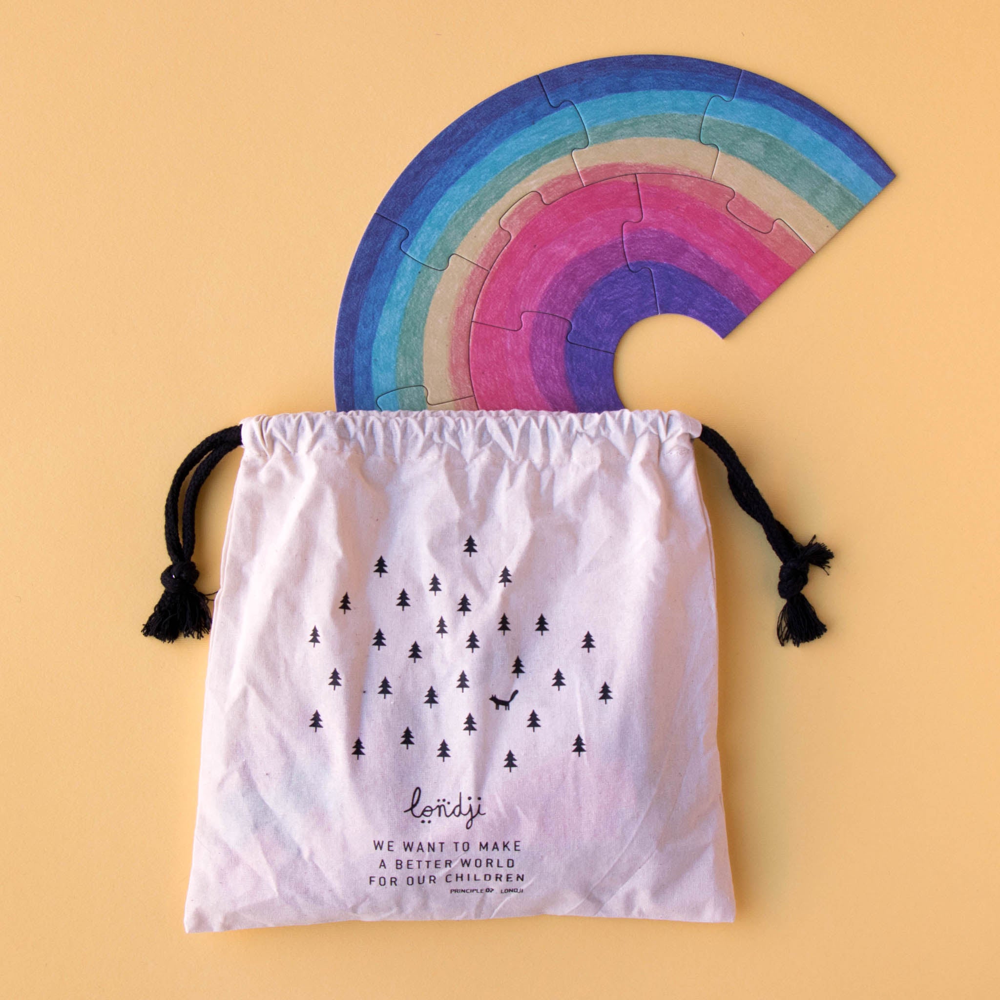 happy-birthday-unicorn-progressive-puzzle-box-featuring-a-unicorn-with-a-rainbow-and-carrying-bag