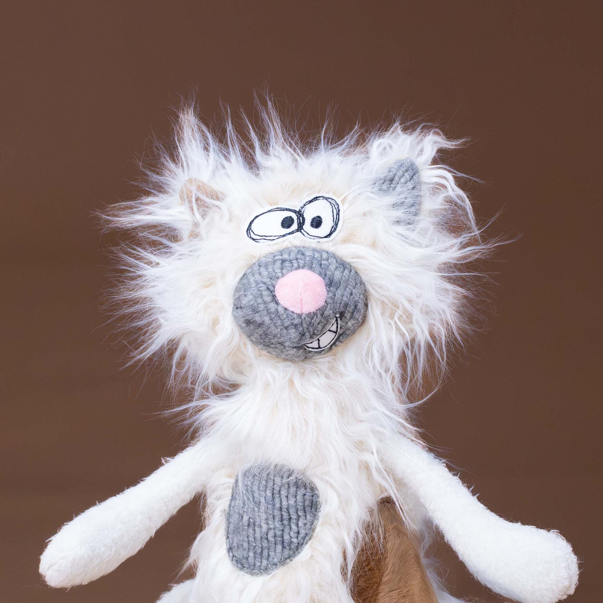 silly-grin-and-cartoony-eyes-of-kiez-miez