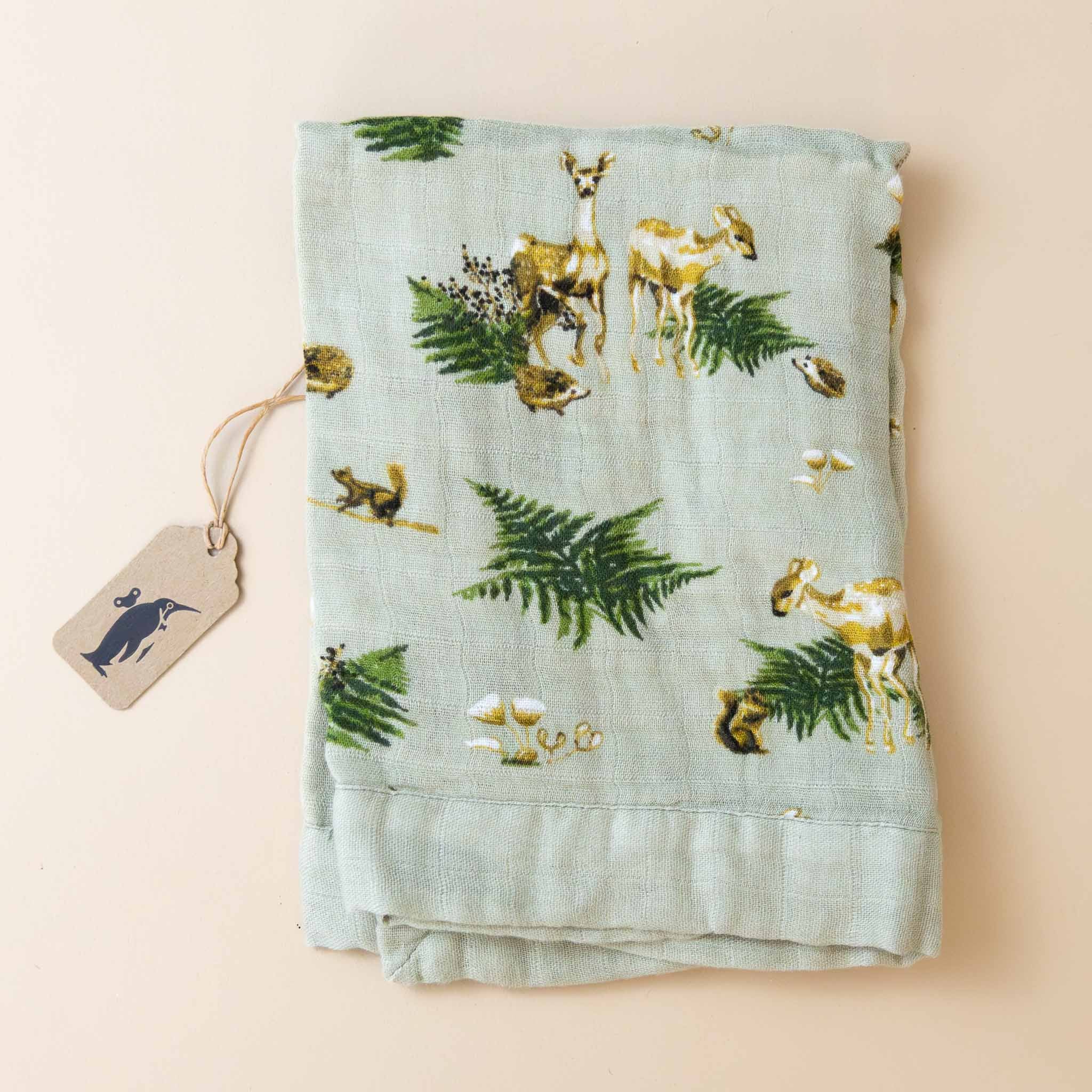 little-lovie-forest-party-green-background-with-trees-and-forest-animals