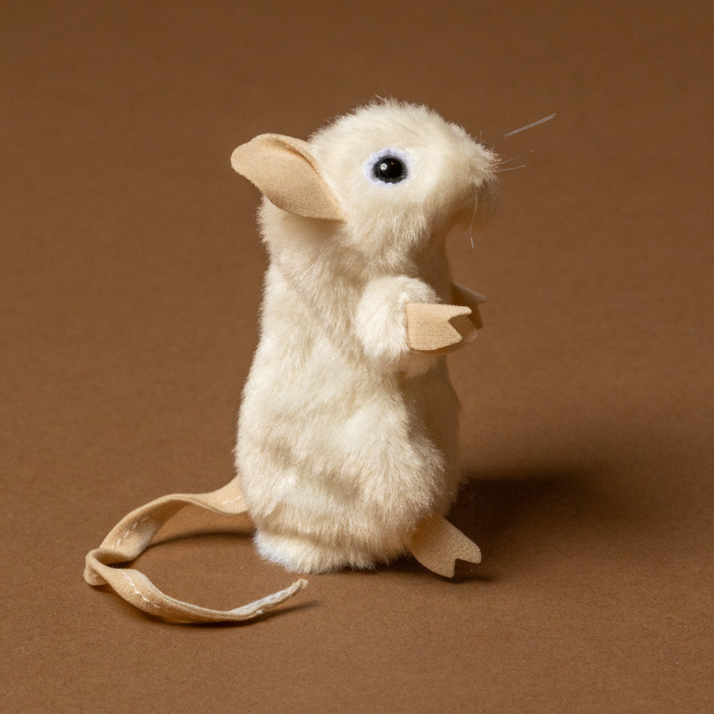 little-mouse-finger-puppet-white-side