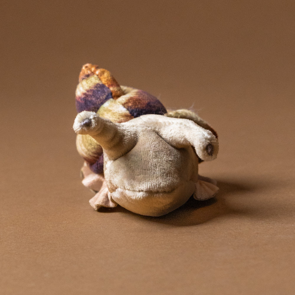 little-snail-finger-puppet