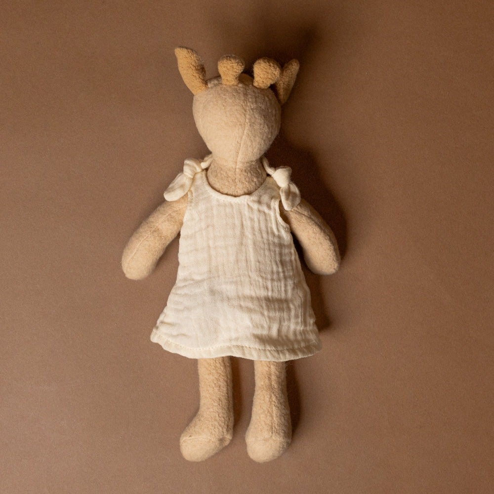 organic-cotton-leonie-giraffe--petite Stuffed toy -back