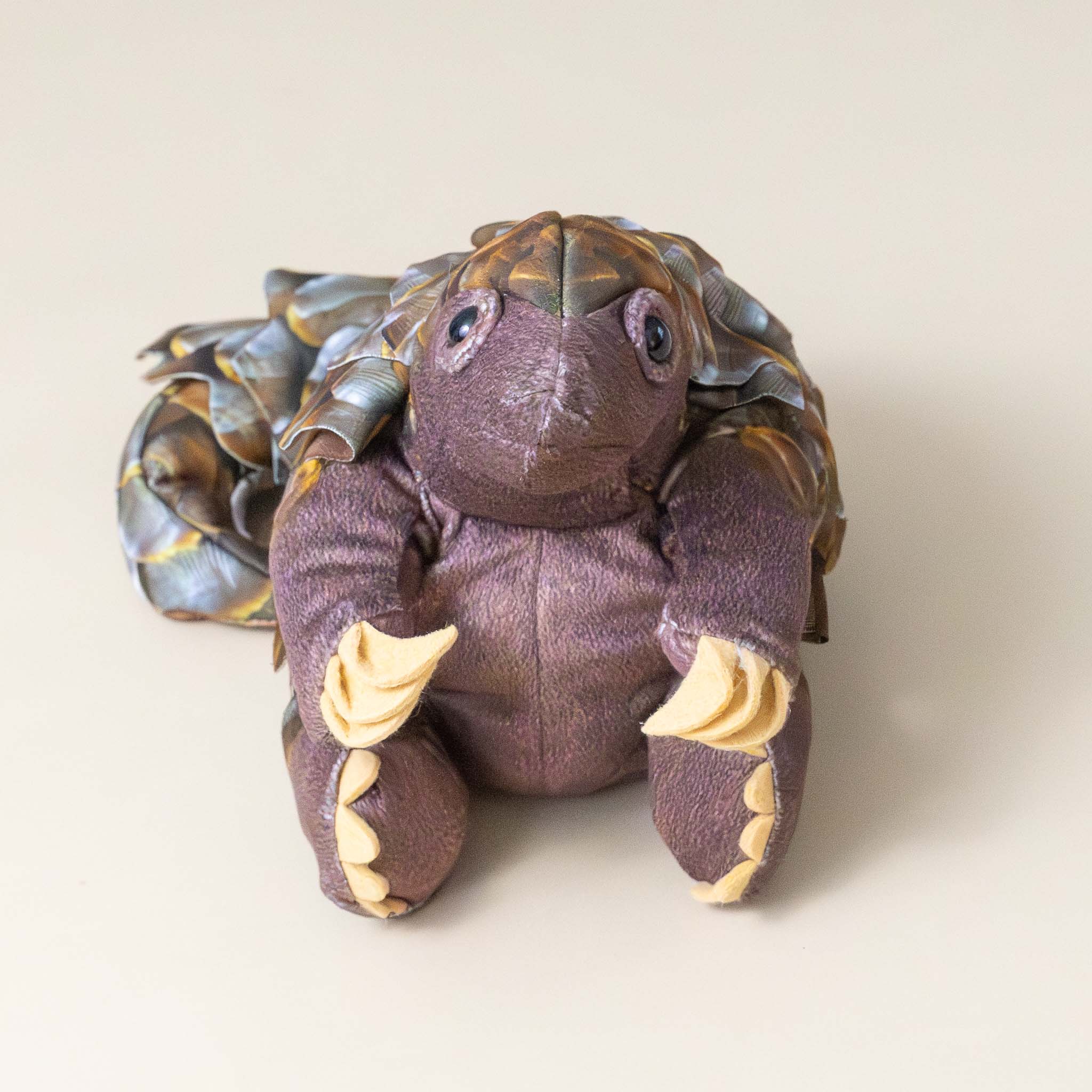 pangolin-hand-puppet-front