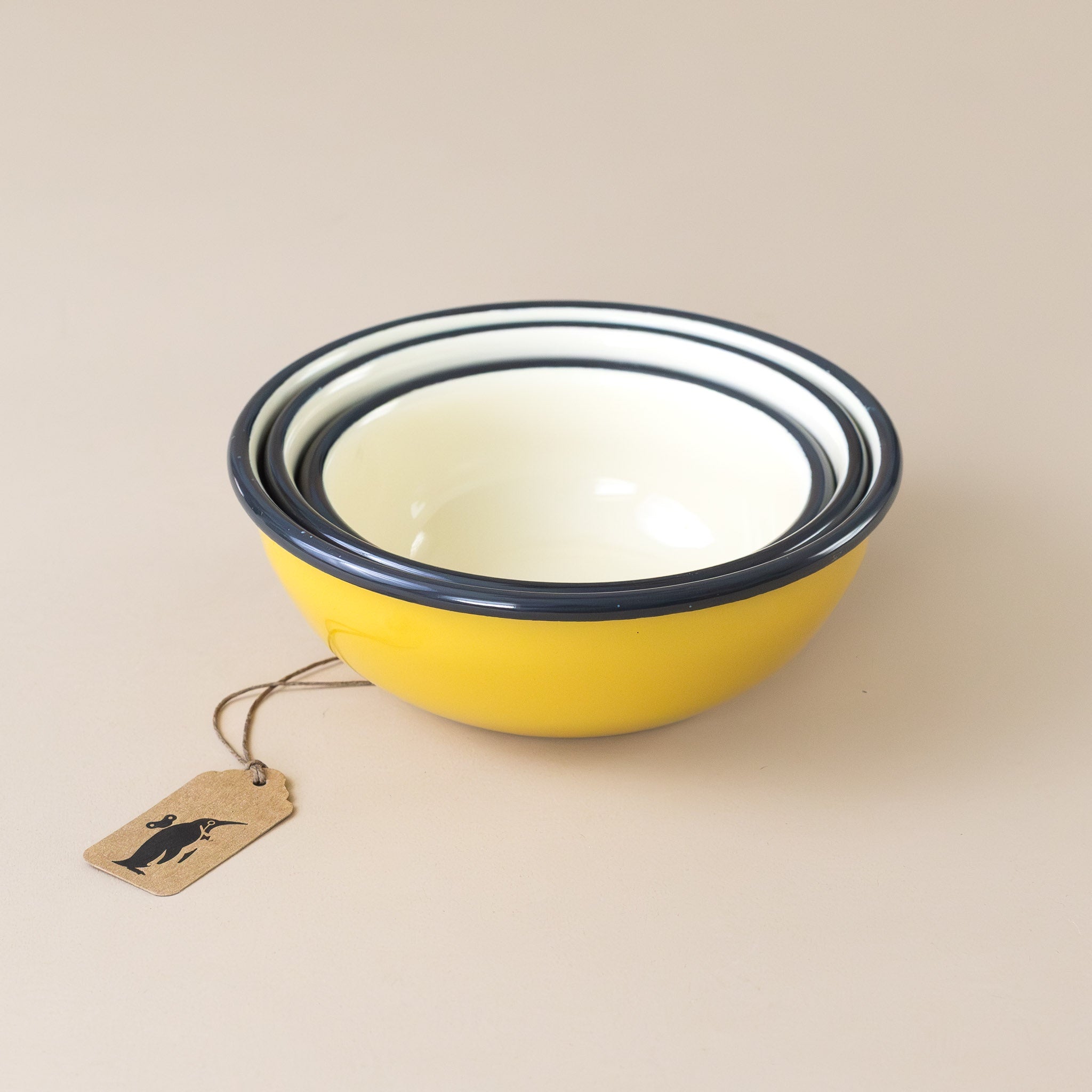 petite-enamel-bowl-set-buoy-yellow-black-and-cream