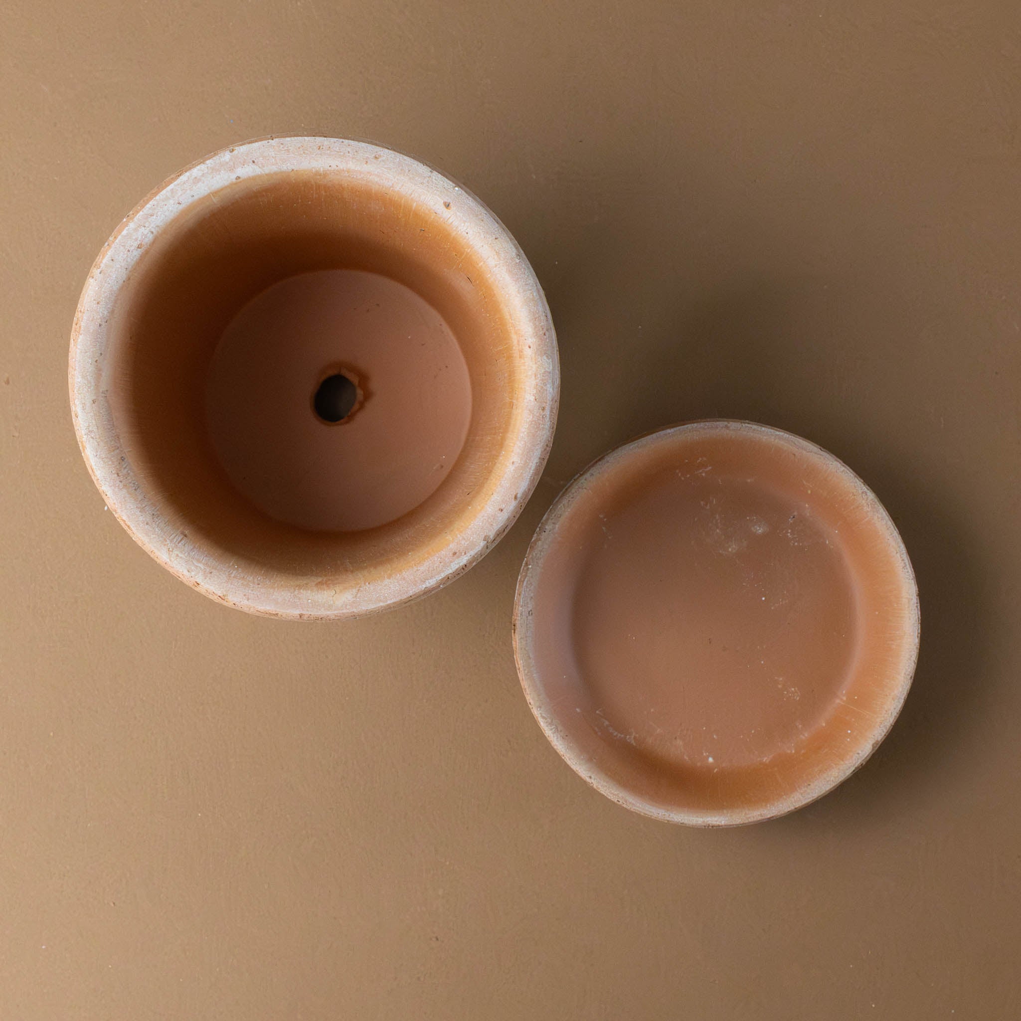 petite-kobenhavner-terracotta-pot-rosa-top