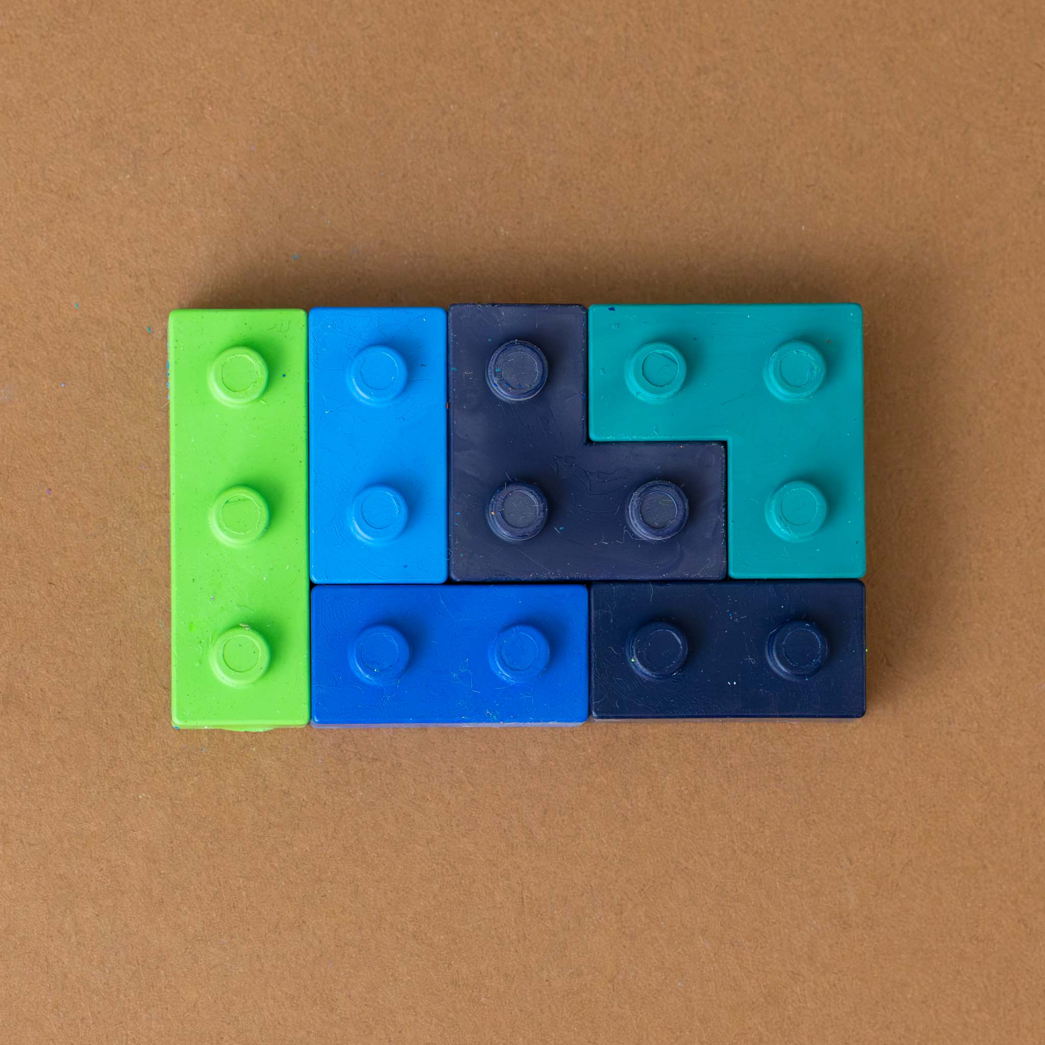pocket-6-crayons-ocean-blues-greens-rectangle