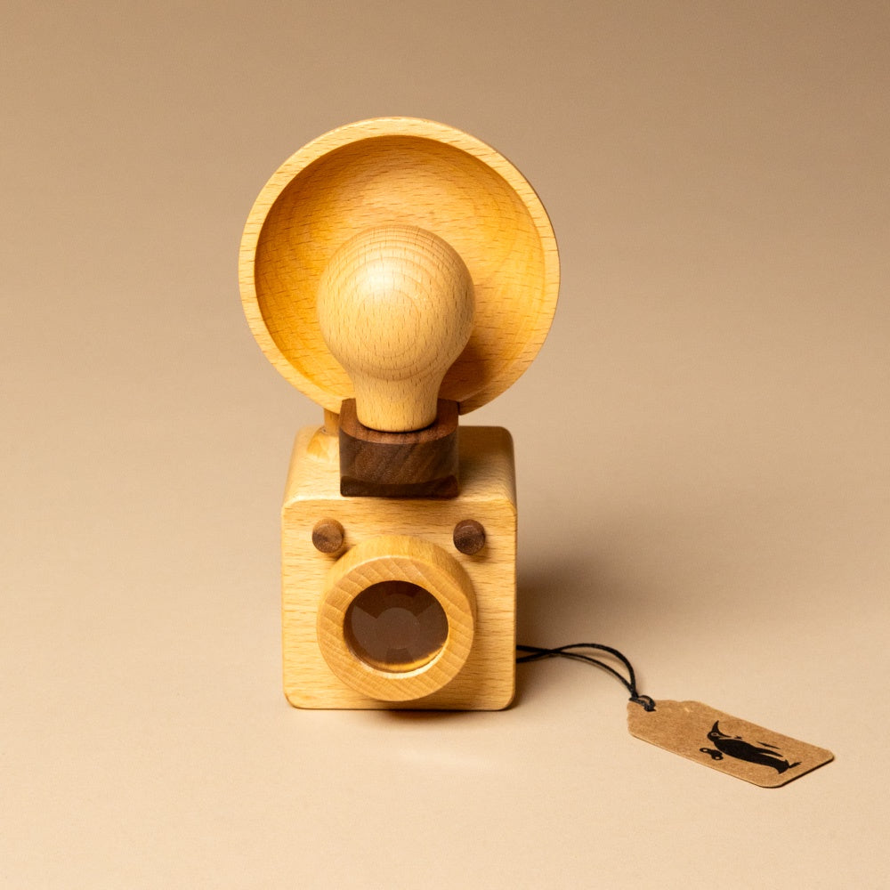 wooden-brownie-play-camera-beechwood-reflector